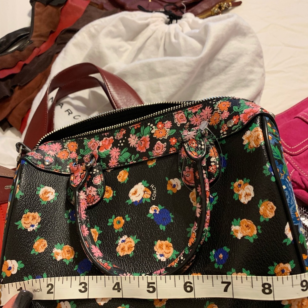 Handbag - Picture 4 of 4